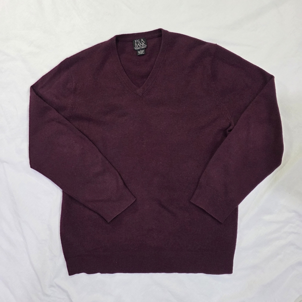 Jos. A. Bank Traveler Collection 100% Cashmere V Neck Sweater in Plum. L